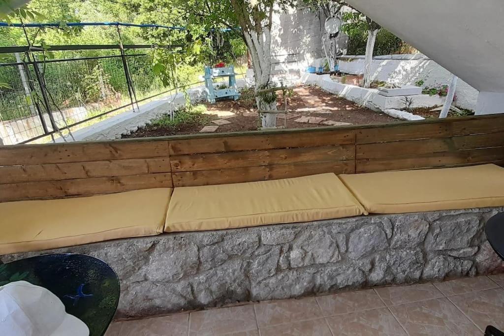 Ferienwohnung Το Σπίτι Της Ελένης Vlachia Exterior foto